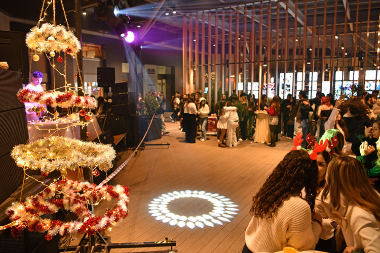 İKÜ Yılbaşı Partisi